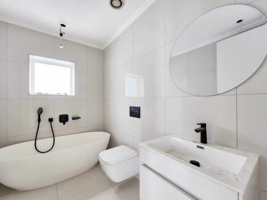 2 Bedroom Property for Sale in Waterfront Western Cape